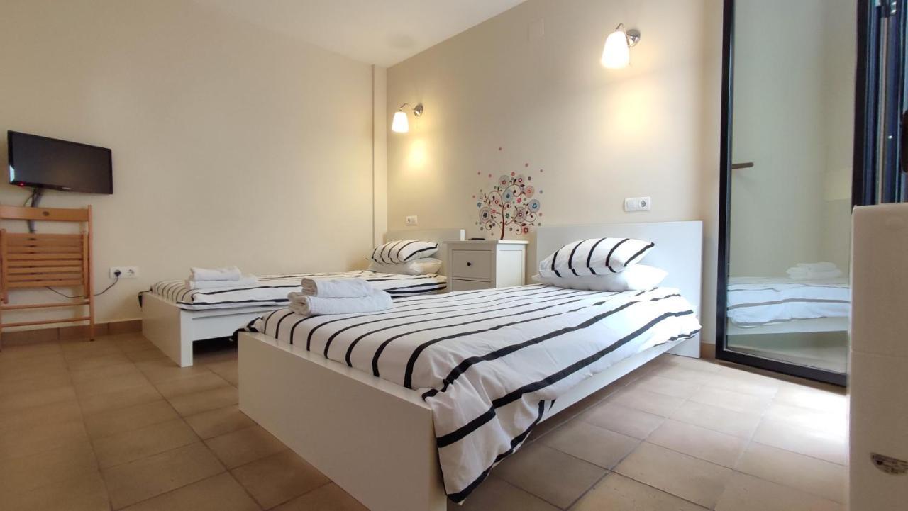 Apartamentos Turisticos Encanto Caces Buitenkant foto